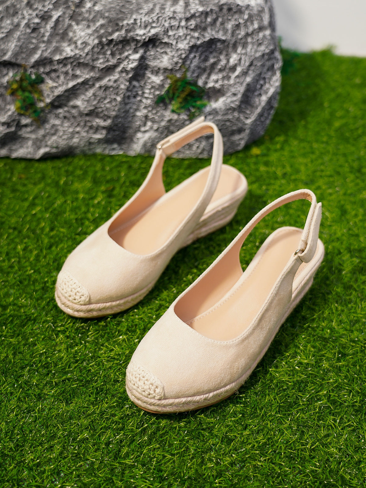 CHAUSSURES COMPENSÉES DAIM  CHIC